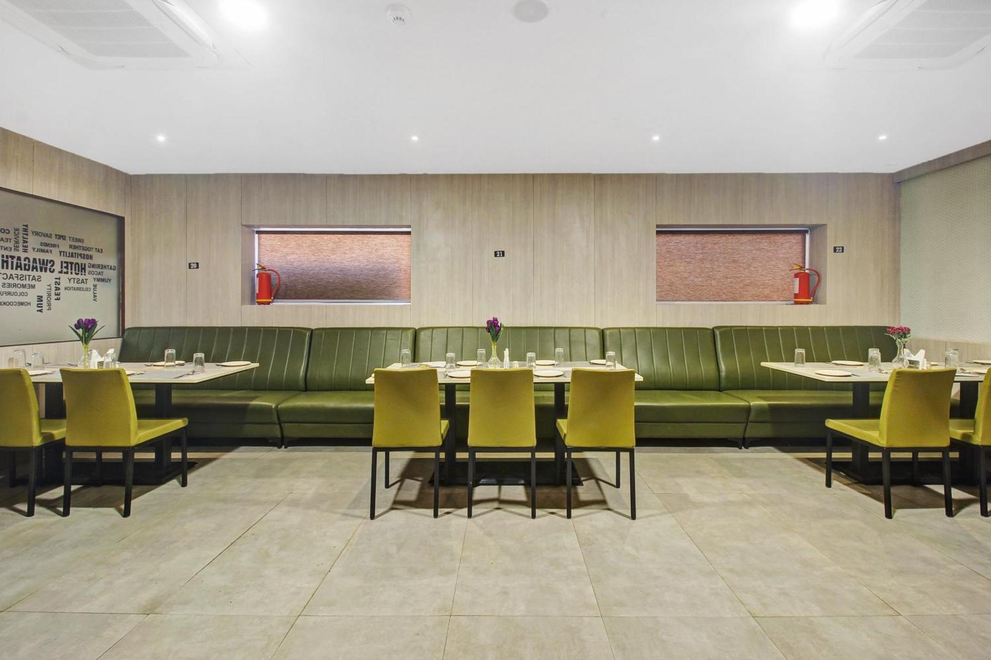 Collection O Hotel Swagath Pride Mancherāl Extérieur photo